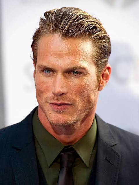 Jason Lewis male model